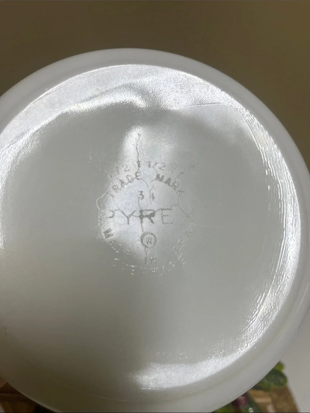 Two VTG Pyrex Glass Ovenware Casserole Bowls 472 1.5 pt & 473 1 Qt